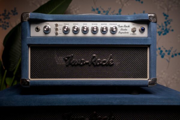 Two Rock Studio Signature + Pantalla 1x12 Denim Suede Private Collection