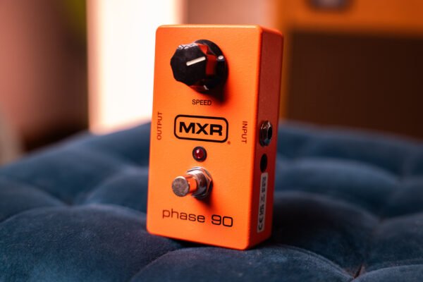 _1018996 MXR Phase 90 M101